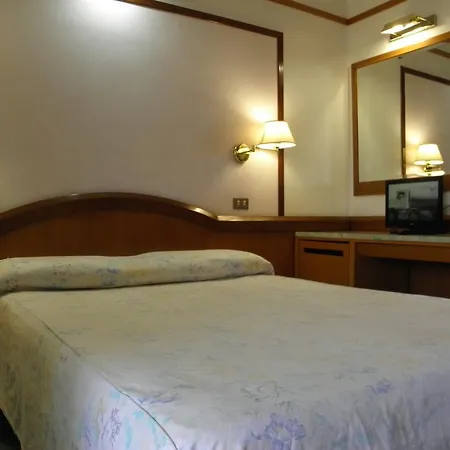 Waikiki Otel